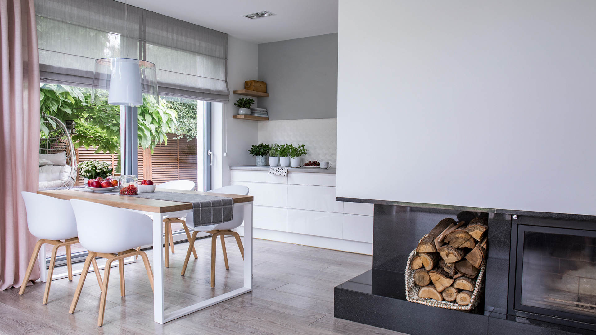 erros comuns ao decorar sala com cinza