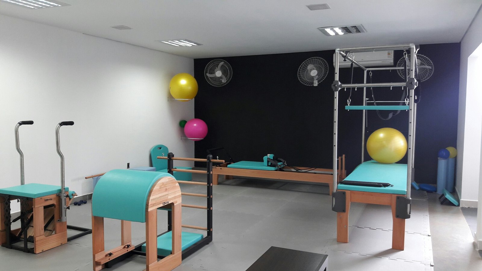 decoracao de studio de pilates
