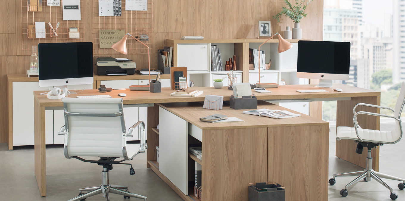 mesa reuniao conectividade vs mesa tradicional