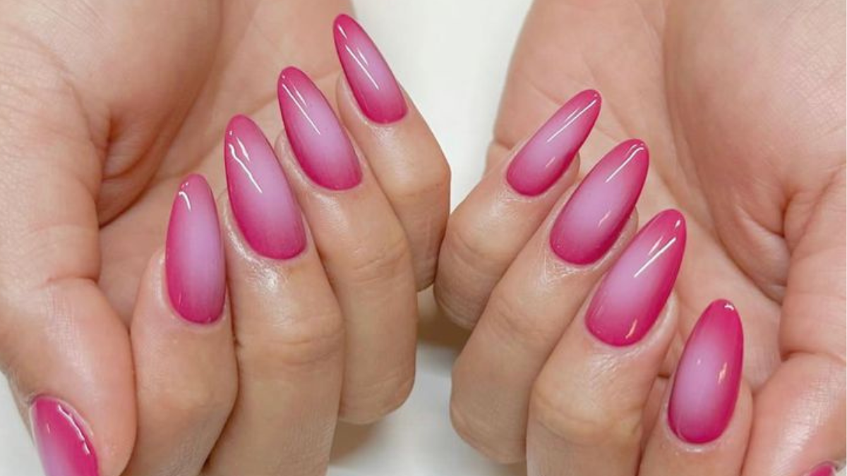 5 ideias de títulos:
1. Guia Completo: Como Criar e Aplicar Degradês em Seus Projetos
2. Explorando os Tipos de Degradê: Do Linear ao Mesh
3. Degradês no Design Digital: Ferramentas e Técnicas Essenciais
4. Tutoriais Práticos: Criando Degradês com Lápis de Cor e em Paredes
5. A Arte do Degradê: Exemplos Visuais e Aplicações Criativas