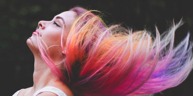 5 ideias de títulos:
1. Guia Completo: Como Criar e Aplicar Degradês em Seus Projetos
2. Explorando os Tipos de Degradê: Do Linear ao Mesh
3. Degradês no Design Digital: Ferramentas e Técnicas Essenciais
4. Tutoriais Práticos: Criando Degradês com Lápis de Cor e em Paredes
5. A Arte do Degradê: Exemplos Visuais e Aplicações Criativas