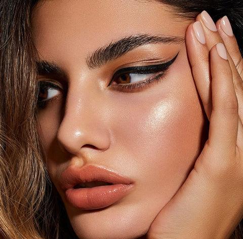 Como Fazer Delineado Gráfico: Além do Gatinho Duplo