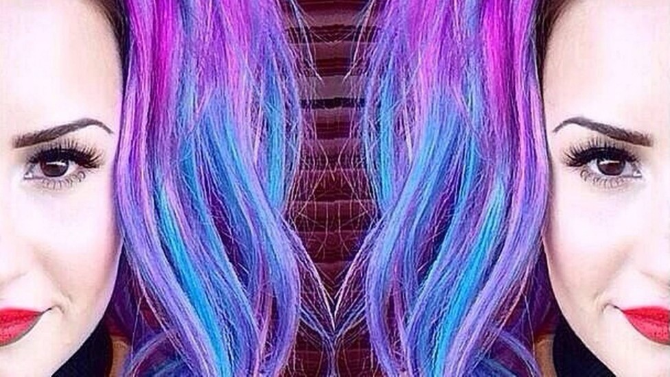 melhores looks cabelo roxo demi lovato