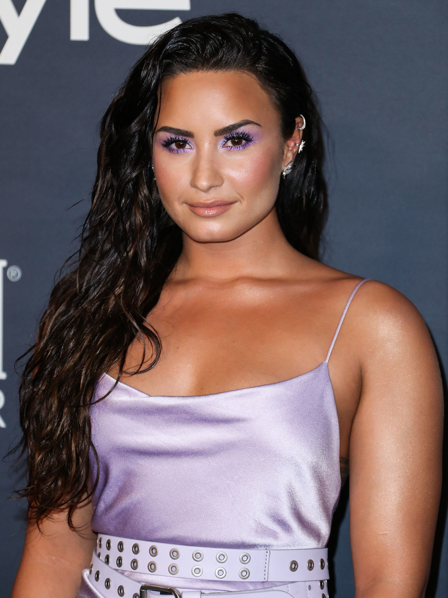 erros comuns ao pintar cabelo roxo demi lovato