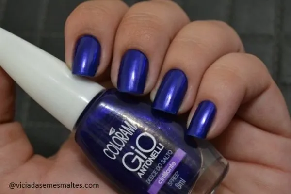 Como escolher o esmalte azul perfeito para cada ocasião