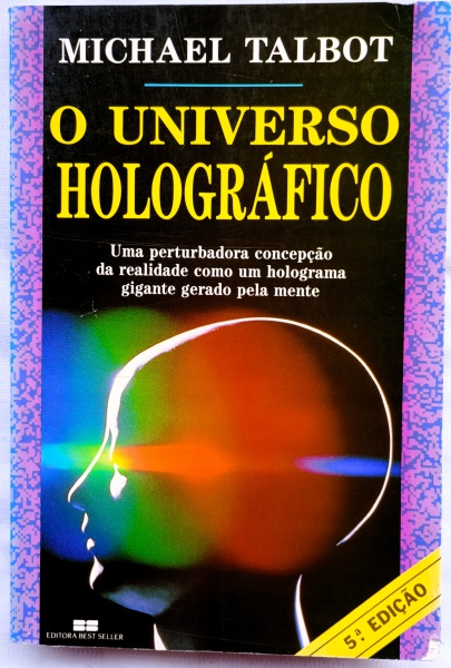 PVC Holográfico vs. Polaseal: Qual o Melhor Material para Seu Projeto?