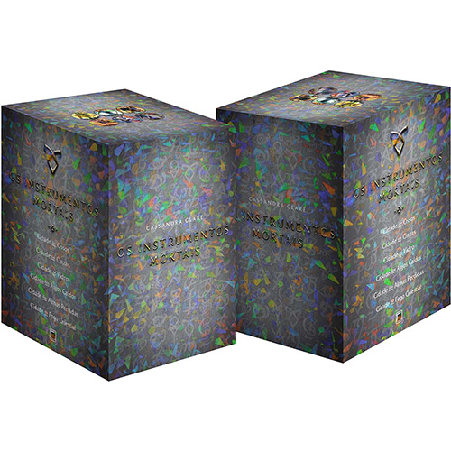 Como as Cartas Holográficas Aumentam o Valor de Colecionáveis TCG