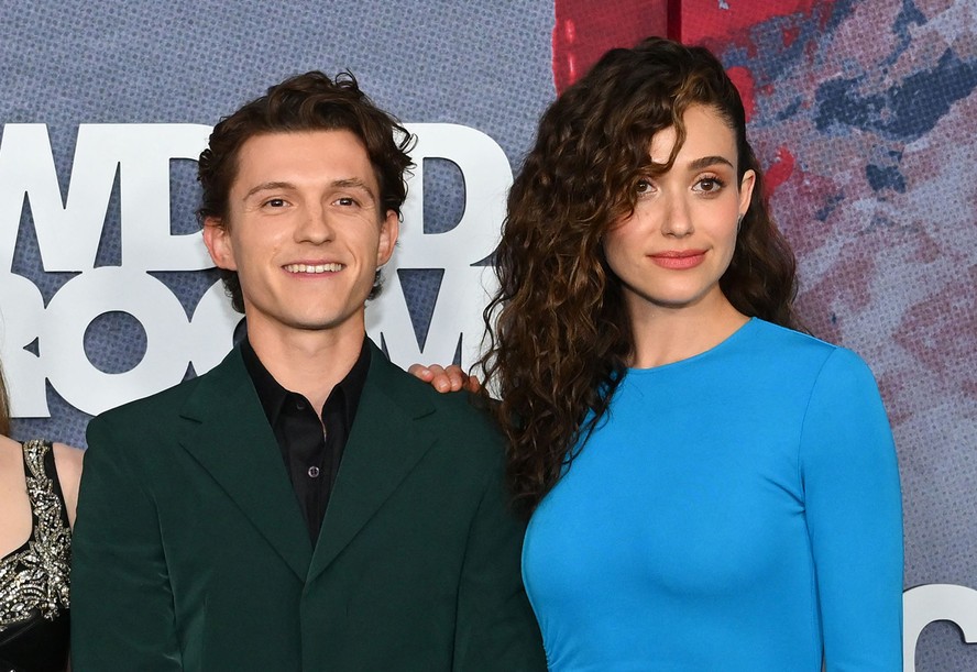 Análise da Carreira de Emmy Rossum: Do Teatro à TV