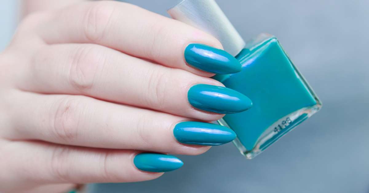 Do Marrom ao Metalizado: As Tendências de Esmaltes que Você Precisa Conhecer