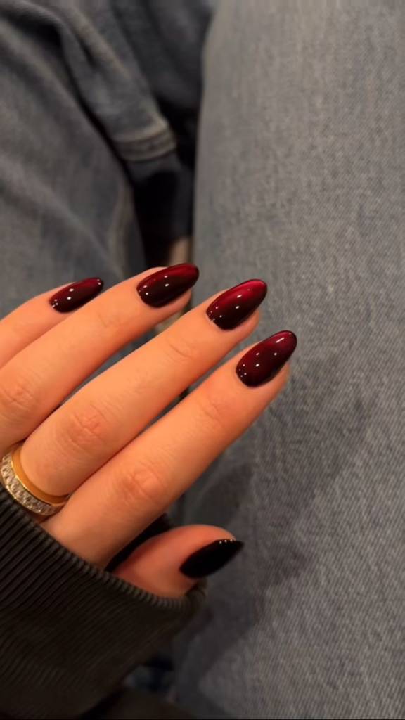 Nail Art 2025: Tendências de Cores e Acabamentos para Inspirar