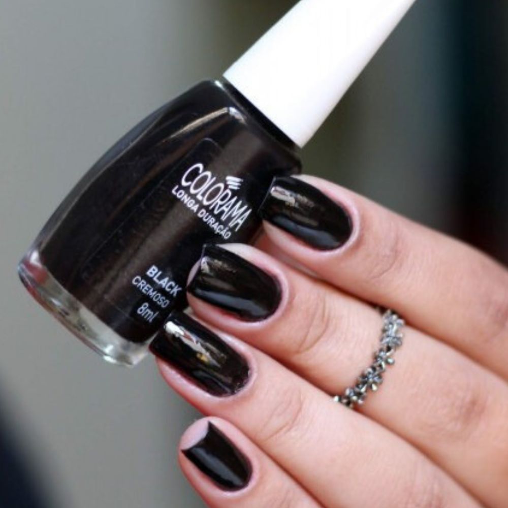 Esmalte preto fosco longa duração