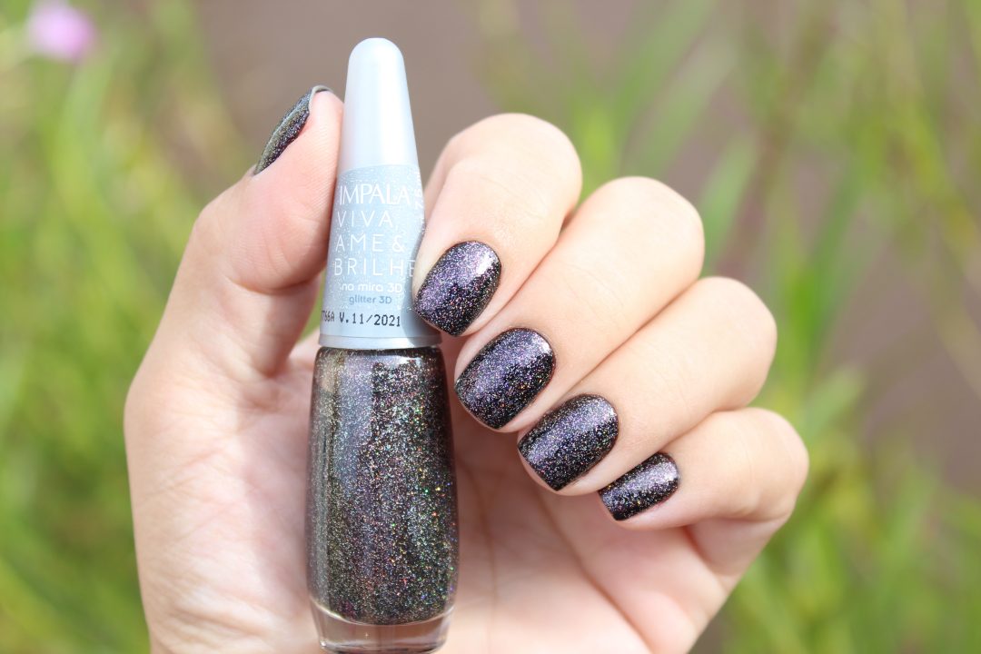 Passo a Passo: Unhas Pretas com Glitter Degradê Perfeitas