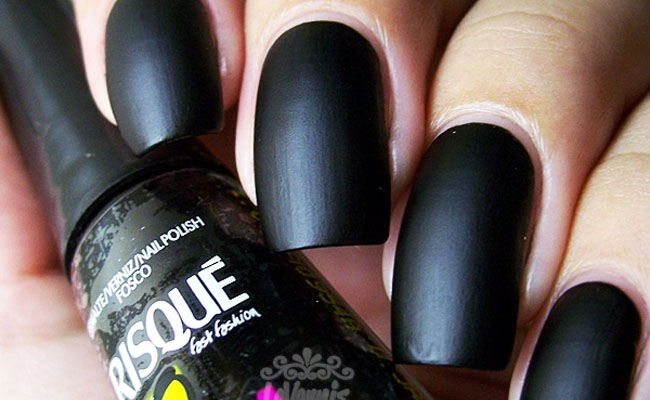 esmalte preto fosco