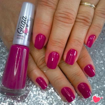 Inspirações de Nail Art com Esmalte Vinho para Todas as Ocasiões