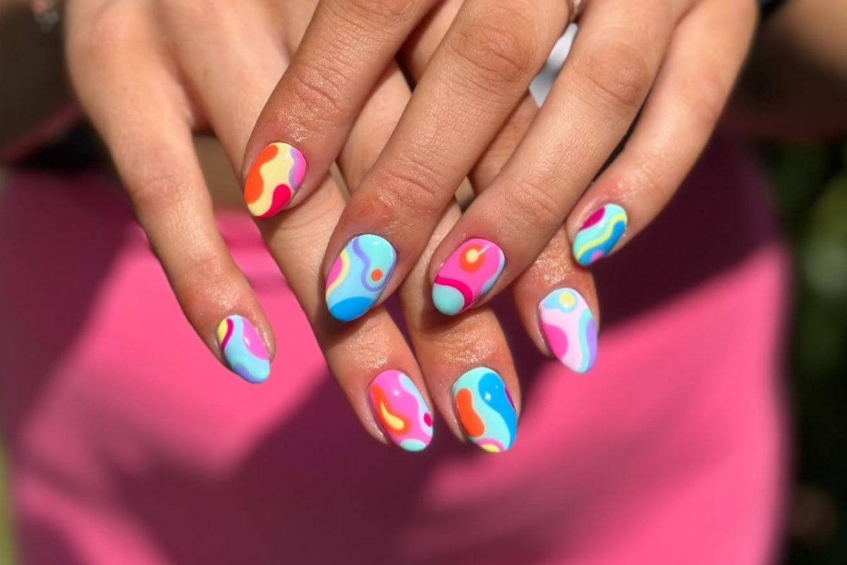 Como escolher o esmalte neon ideal