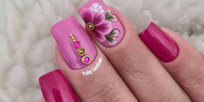 Guia completo: como combinar esmaltes rosados com seu look