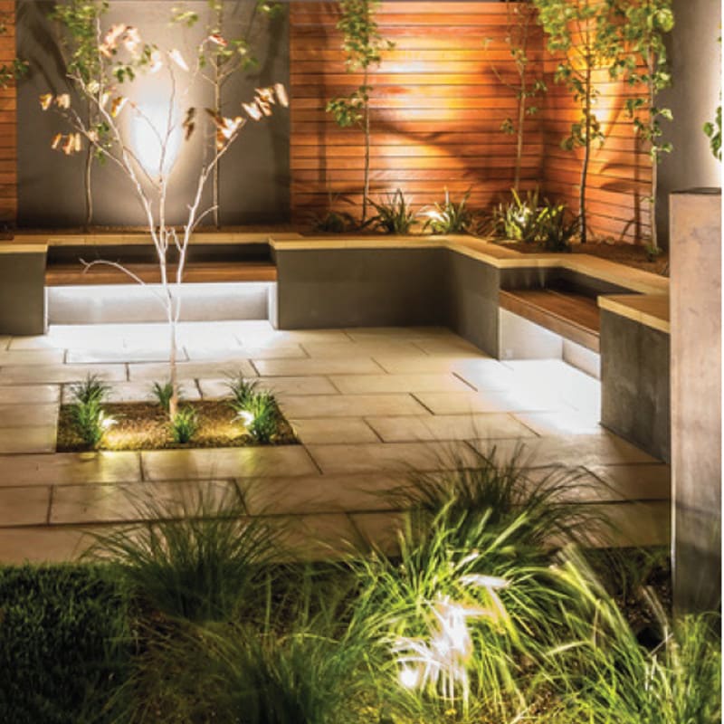 ideias criativas iluminação jardim espeto led