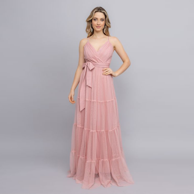 Tendências de cintos e faixas para vestidos em 2025