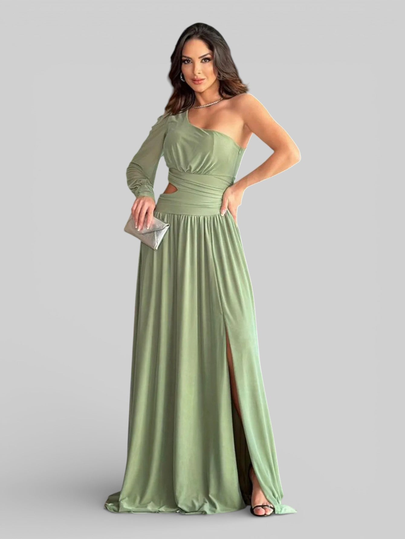 Cintos de pedraria vs. faixas de pérolas: Qual escolher para seu evento?