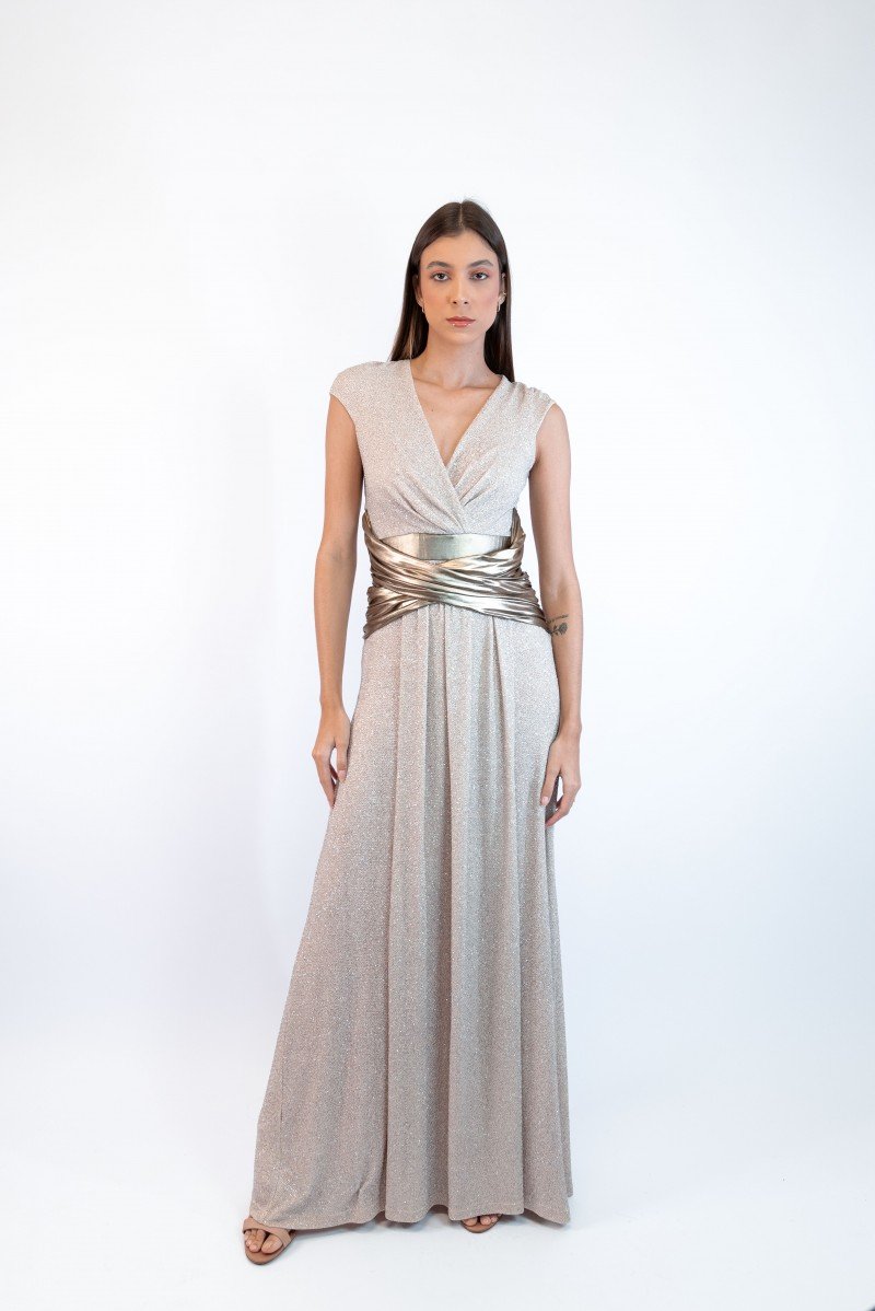 DIY: Faça sua própria faixa de cetim para vestido de festa