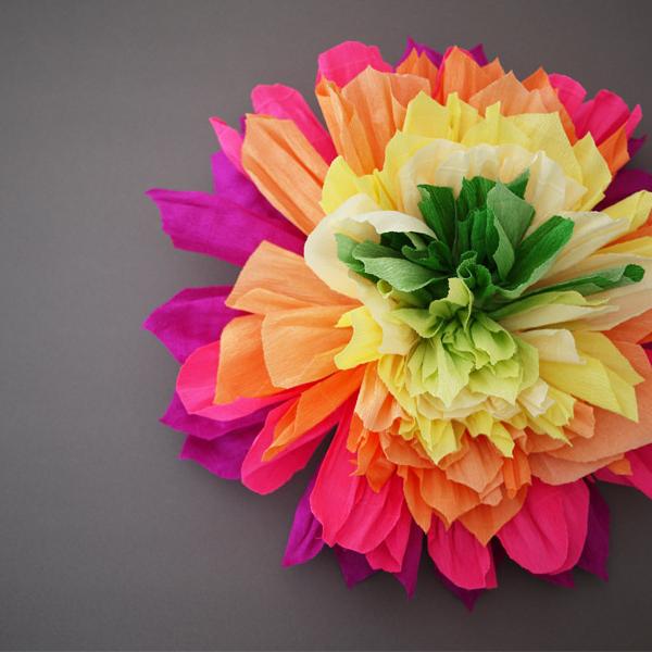 Como Fazer um Buquê de Flores de Papel Crepom Duradouro