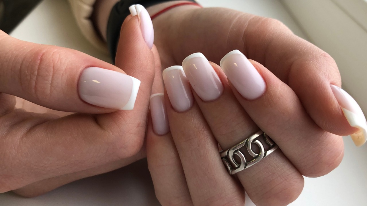 Unhas 2026: A tendência Ralph Lauren e o visual natural