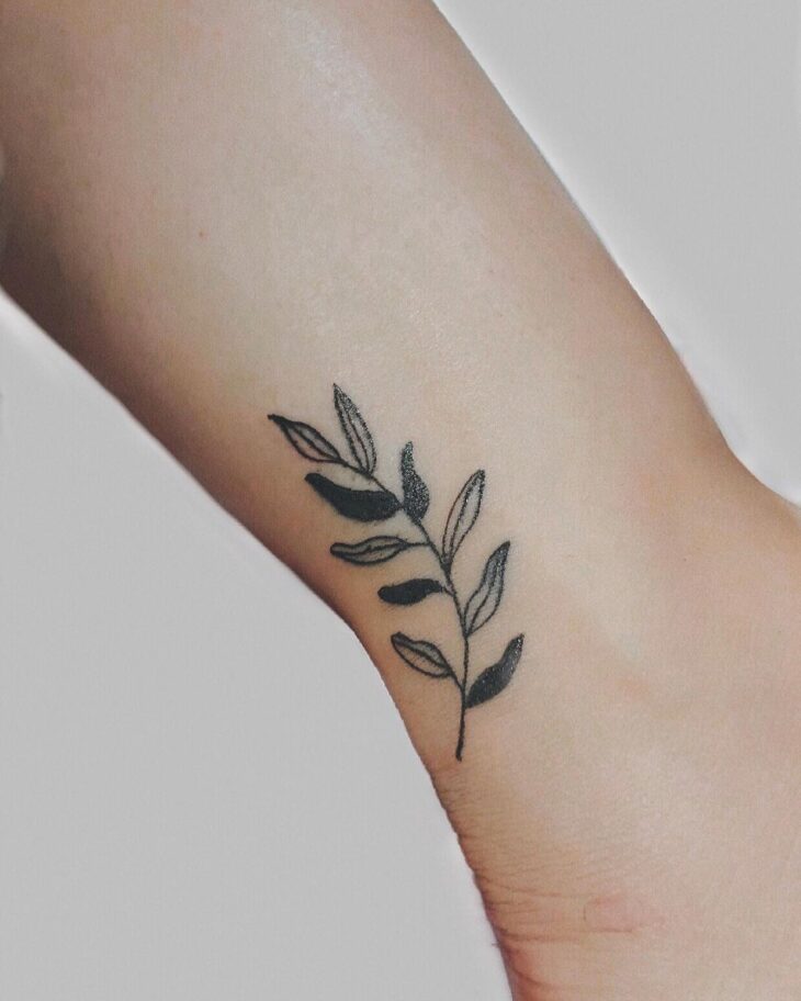inspiração foto tatuagem delicada feminina