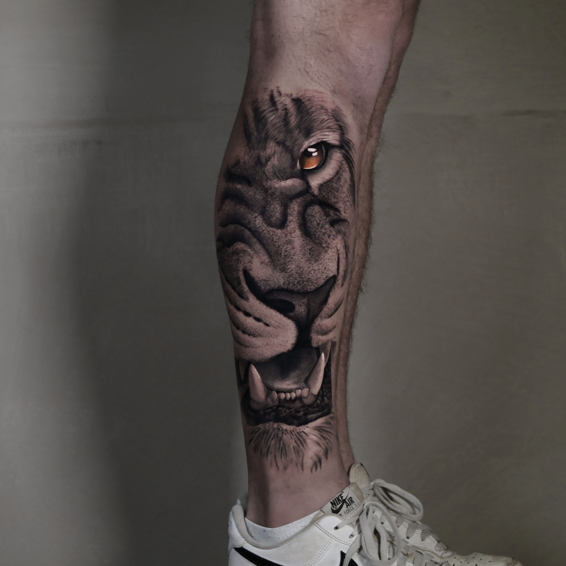 Micro Realismo: A Arte dos Detalhes em Tatuagens Pequenas