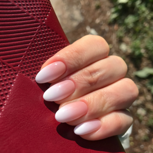 Decorações de unhas em gel com pedrarias: inspirações e dicas