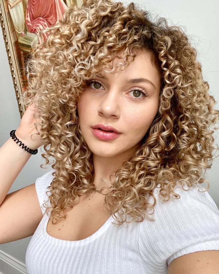 franja cortininha cabelo cacheado