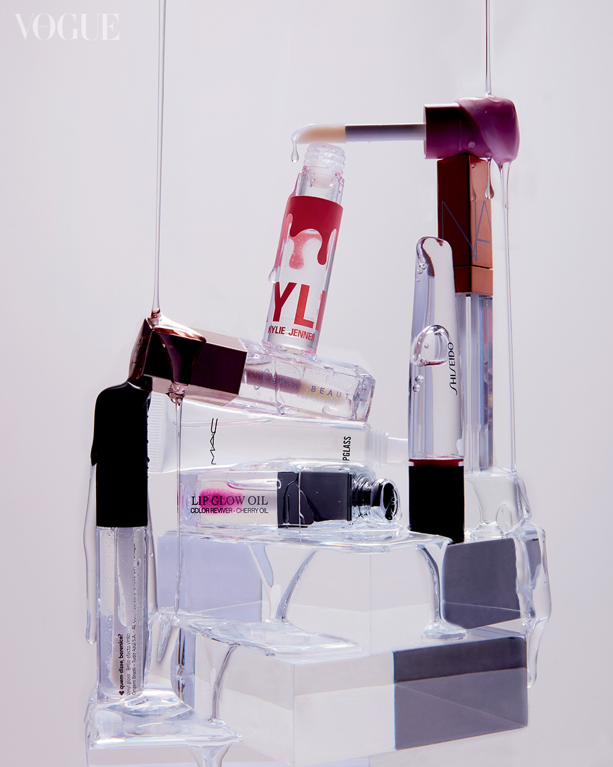 Ácido Hialurônico no Gloss: Benefícios para Lábios Hidratados e Volumosos