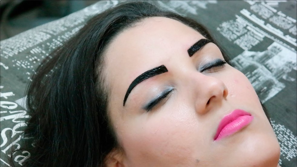 Pele Oleosa e Henna: Dicas para Aumentar a Durabilidade