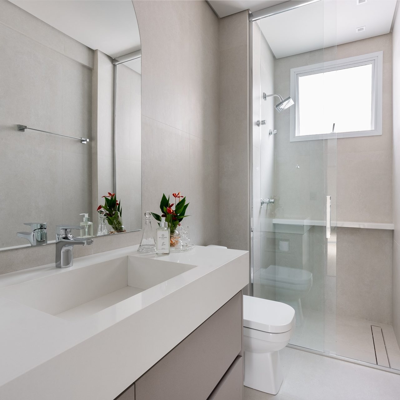 5 ideias de títulos:
1. Box de Banheiro 2026: As Tendências Que Vão Transformar Seu Espaço
2. Minimalismo e Luxo: Como Escolher o Box de Banheiro Ideal
3. Além do Vidro: Alternativas Criativas e Modernas para o Box do Banheiro
4. Cores e Metais: A Nova Era dos Acabamentos para Box de Banheiro
5. Walk-in Shower vs. Box Tradicional: Qual a Melhor Opção para Seu Banheiro?