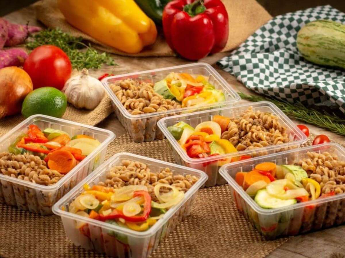 marmita simples de frango e legumes