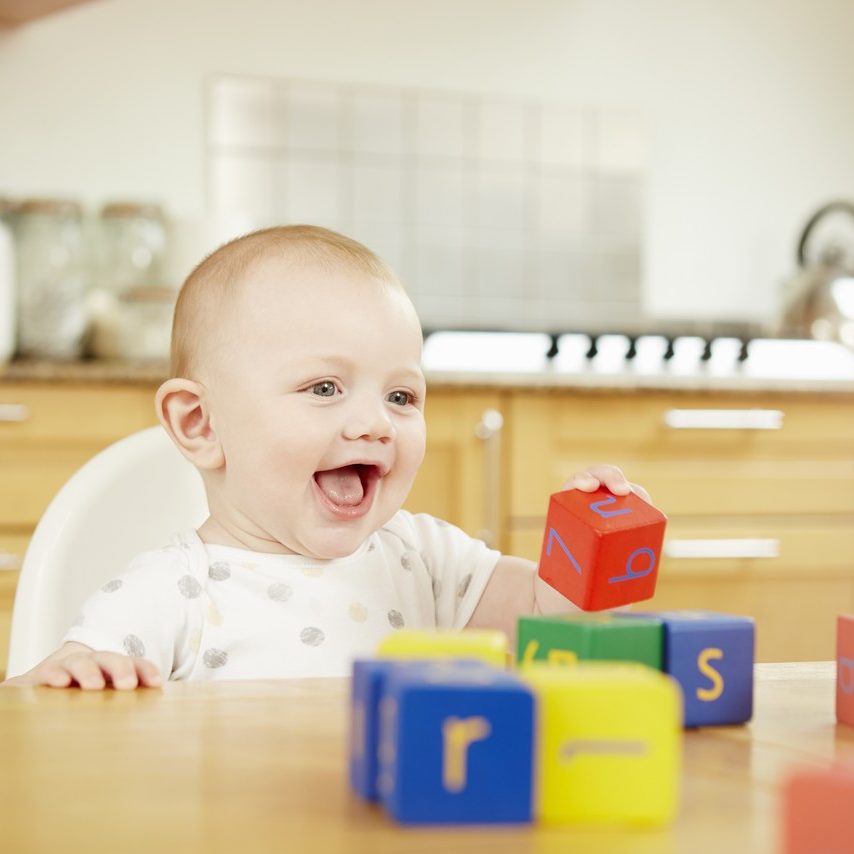 nomes de menino vs nomes de menina populares