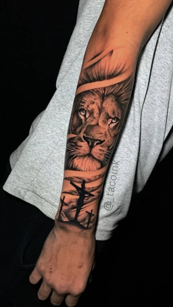 ideias de tatuagem masculina no braço