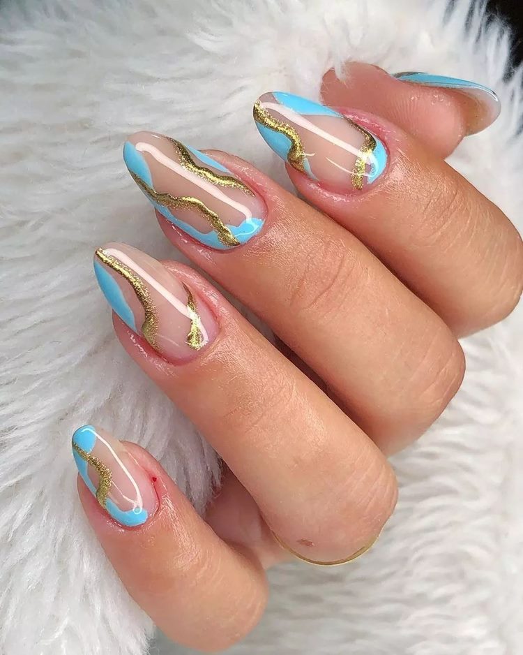 unha em gel azul com francesinha