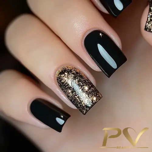 Inspirações de Nail Art Gótica e de Terror para Unhas Preto e Vermelho