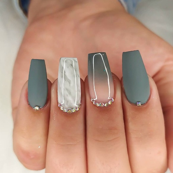 unhas curtas decoradas