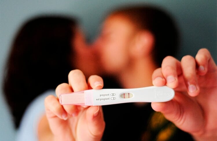 Top 10 Ideias de Fotos Criativas para Anunciar a Gravidez nas Redes Sociais