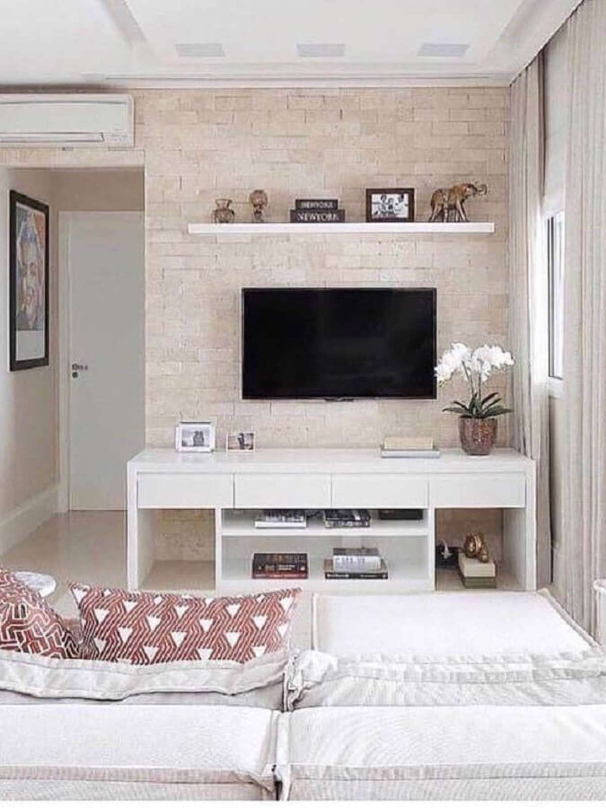 Altura e Iluminação Perfeitas para sua TV na Sala