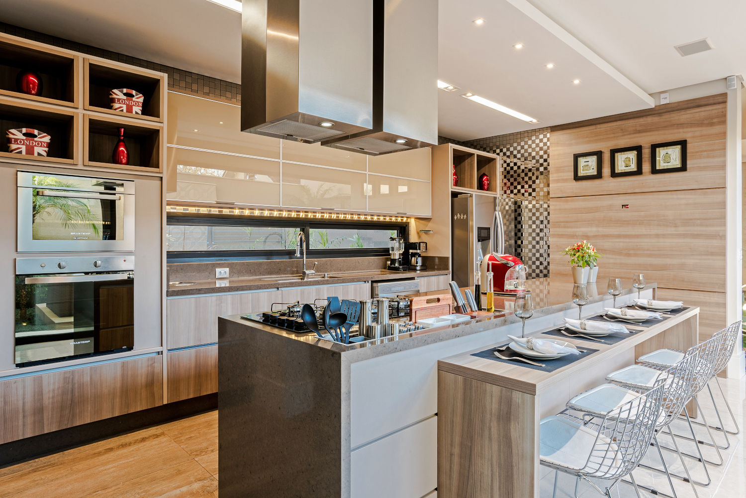 ilha de cozinha com 2 metros de comprimento