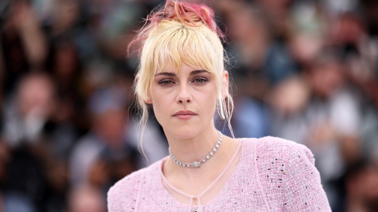 De Levi's a Chanel: A evolução do estilo de Kristen Stewart