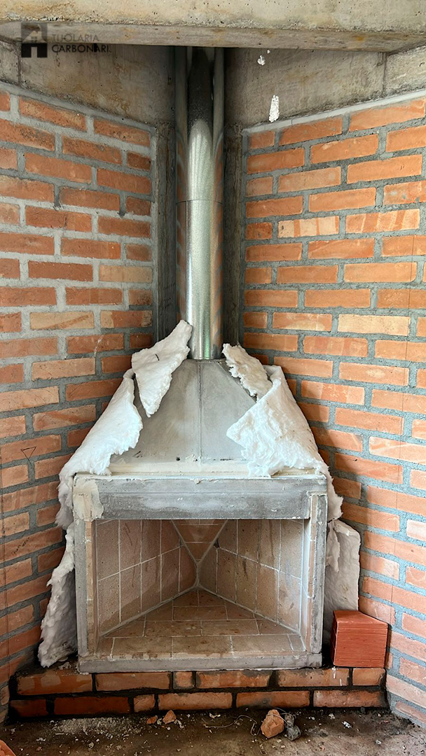 lareira de canto com nicho