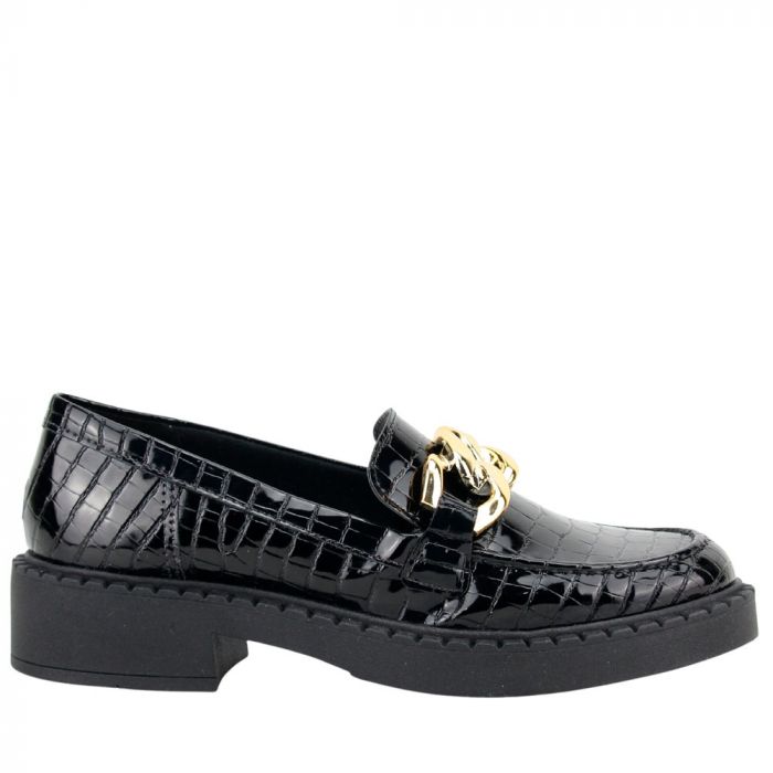 loafer feminino verniz