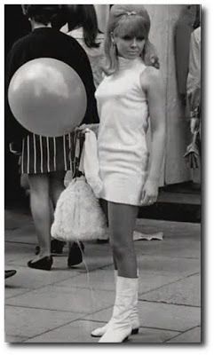 Como Adaptar a Moda Anos 60 para o Dia a Dia Moderno