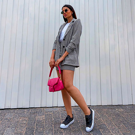 Look Com Tênis Preto Feminino