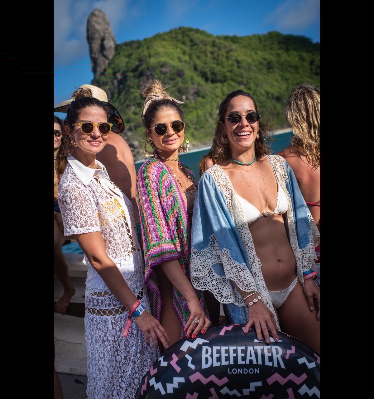 5 Dicas de Moda para Passeio de Barco
Como Montar o Look Perfeito para um Dia no Mar
Moda Masculina: O Que Vestir em um Passeio de Barco
Acessórios Essenciais para um Passeio de Barco Inesquecível
Looks Femininos para Lancha: Elegância e Conforto