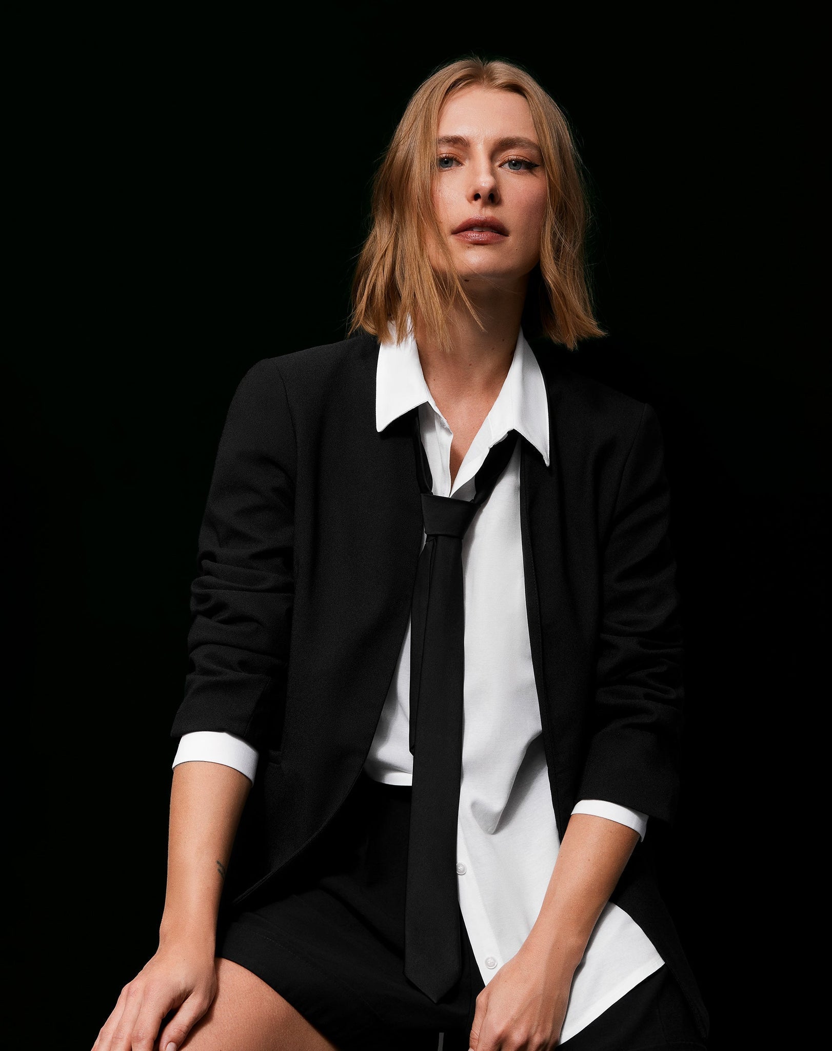 inspiração look preto feminino para festa