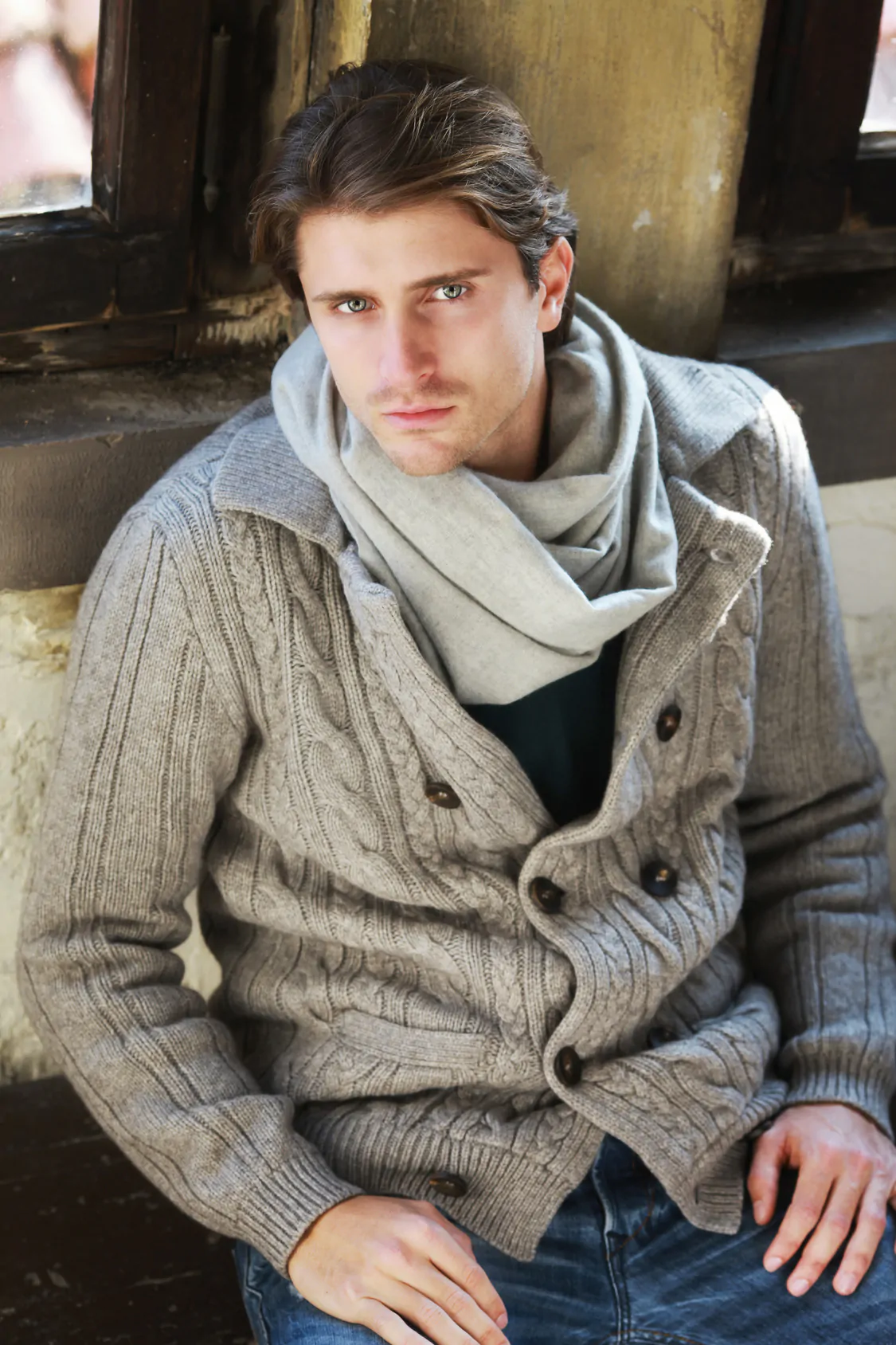 Acessórios Masculinos 2026: Tendências e Como Usar Broches e Relógios